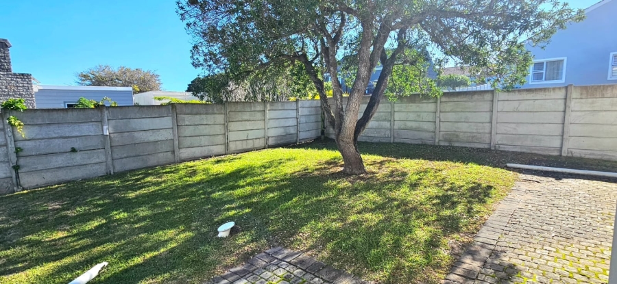 3 Bedroom Property for Sale in Franskraal Western Cape
